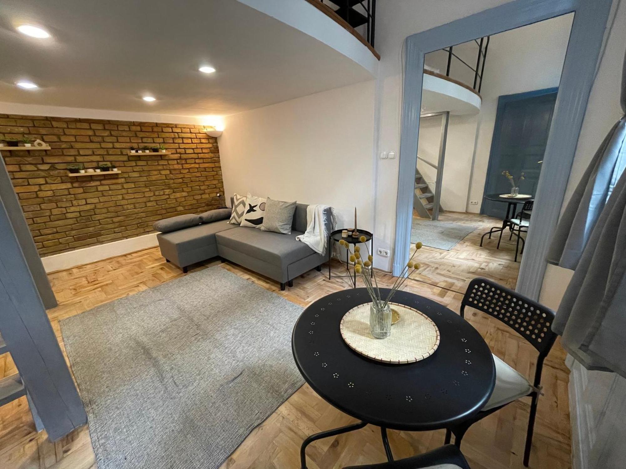 Blue Mirror Apartment Budapest Exterior photo